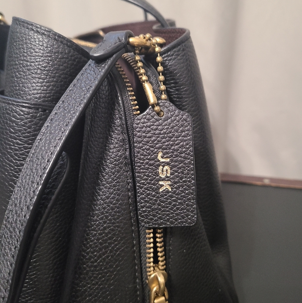 Coach Black and Brown Polished Pebble Leather Lora Carryall 30 Brass Hardware - Picture 8 of 9